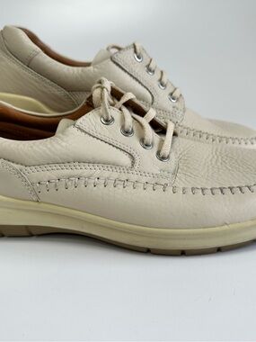 Men's ECCO Beige Leather Casual Lace-Up Shoes
